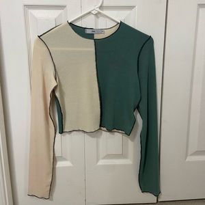 Adika two-color long sleeve crop top
